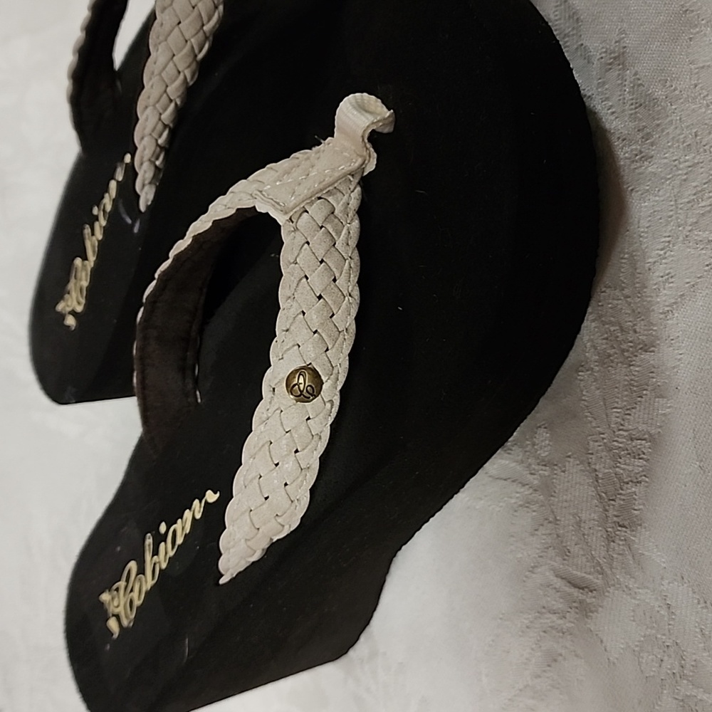 Cobian flip-flops